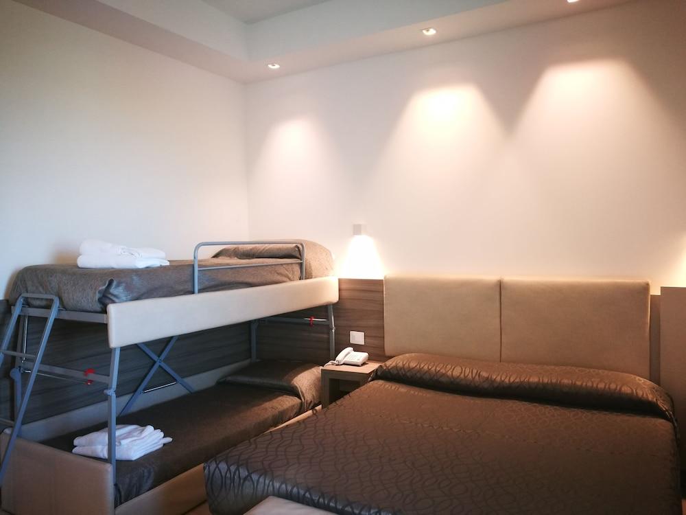 Hotel Santa Caterina Village Club 스칼레아 외부 사진